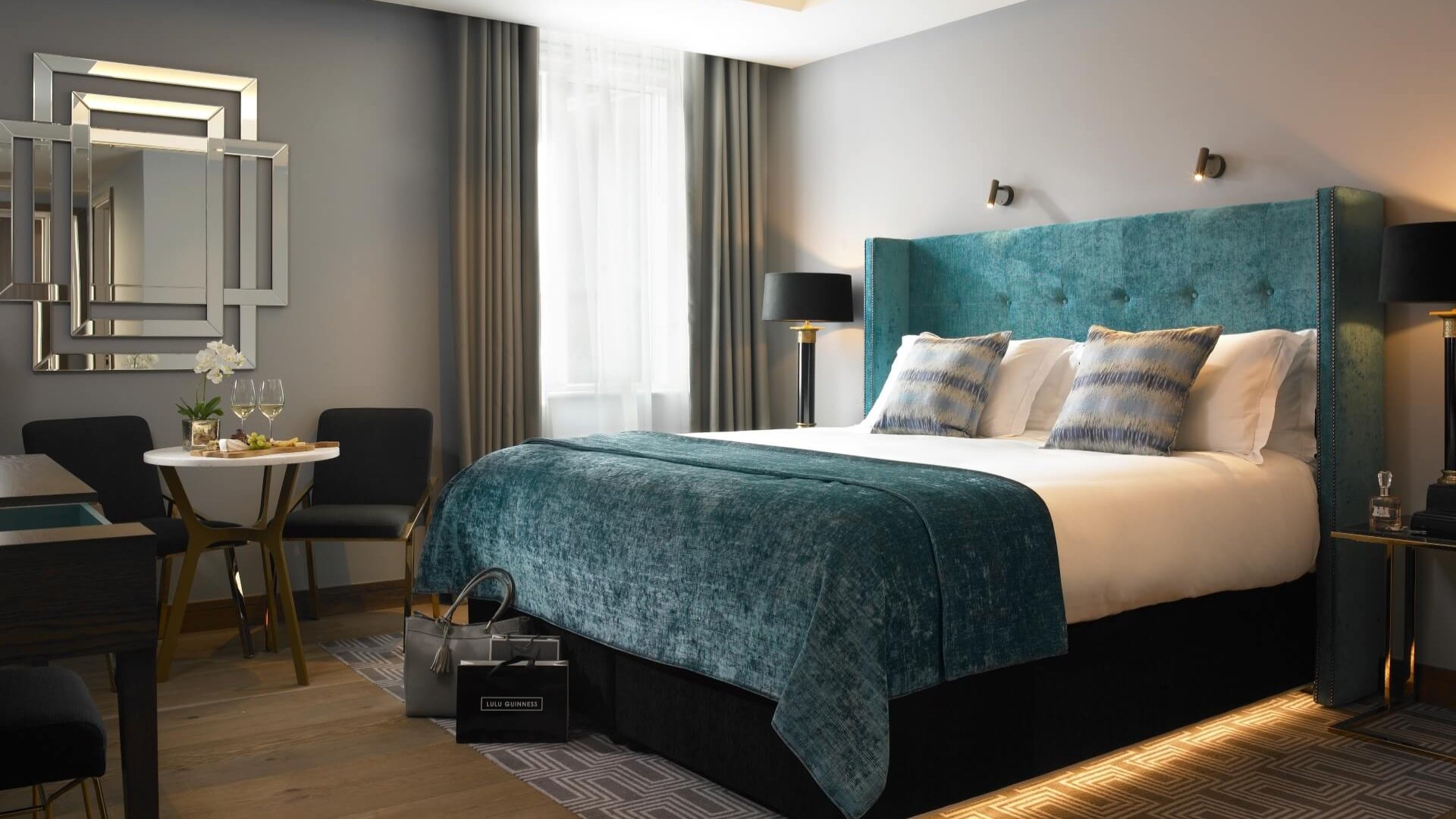 Bedrooms   deluxe king www.bvcxzasdwe.live_v3